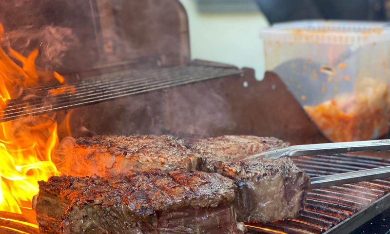 Kød på grill 3