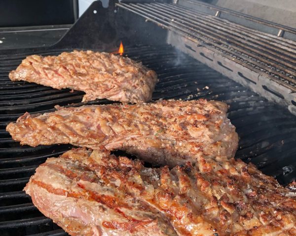 Kød på grill